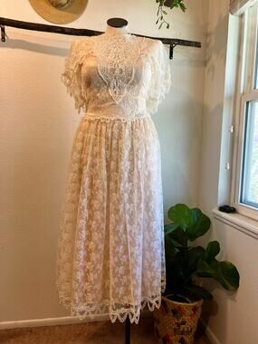 Vintage 1980s Jessica McClintock Pale Pink Lace Caplet Dress Size 12 / Large
